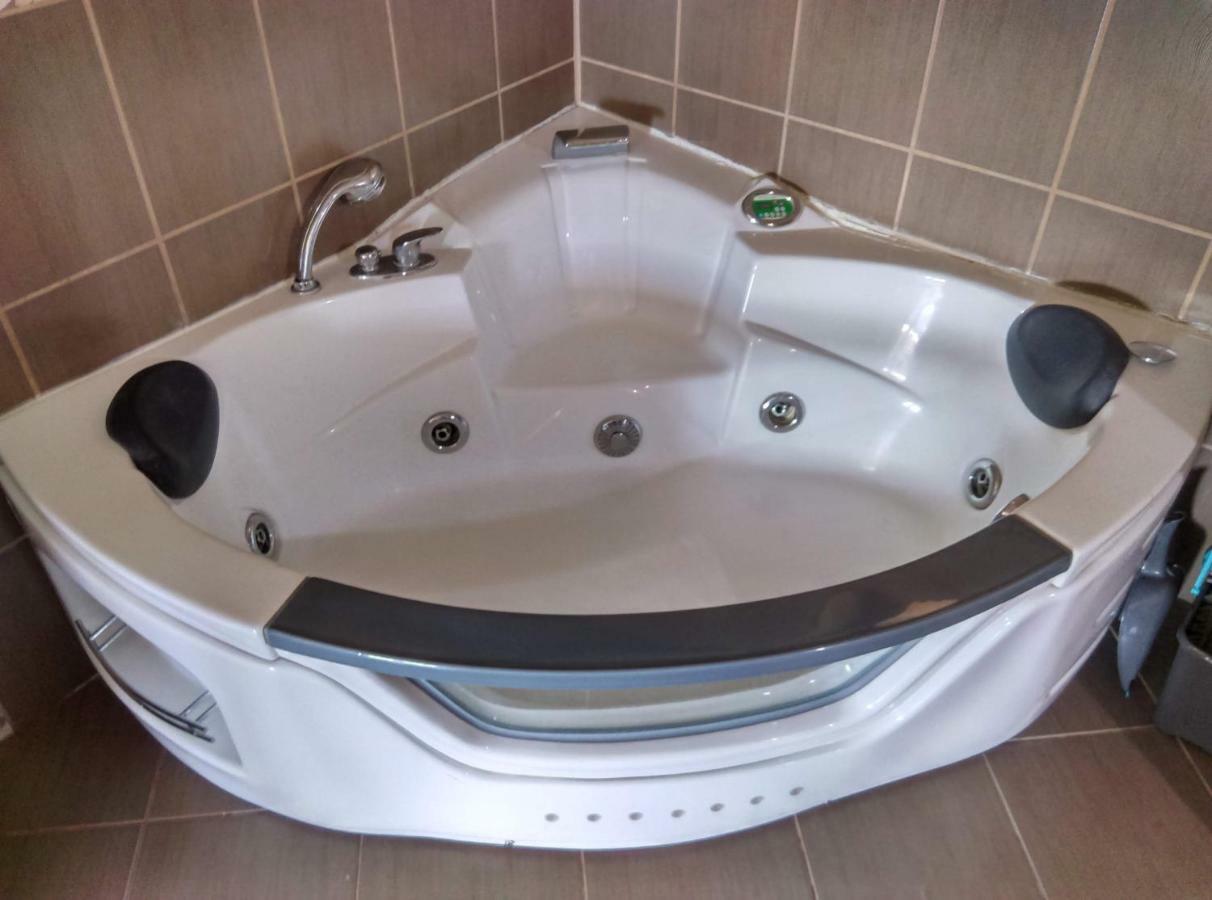 Apartman Pod Kalvariou - Rodinny Dom Banská Štiavnica 外观 照片